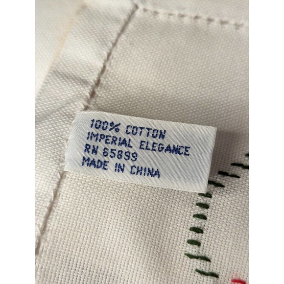 Christmas Placemat Napkins Table Cloth Candle Motif NWOT - Picture 9 of 10